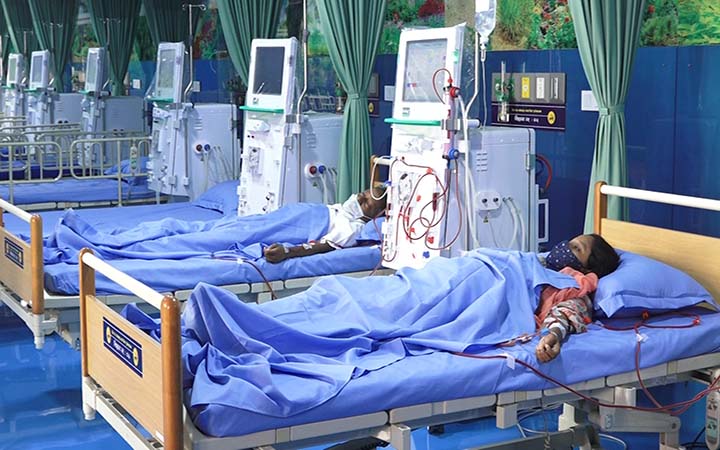 আদ্-দ্বীন হাসপাতালে ২৫০ টাকায় কিডনী ডায়ালাইসিস সেবা শুরু